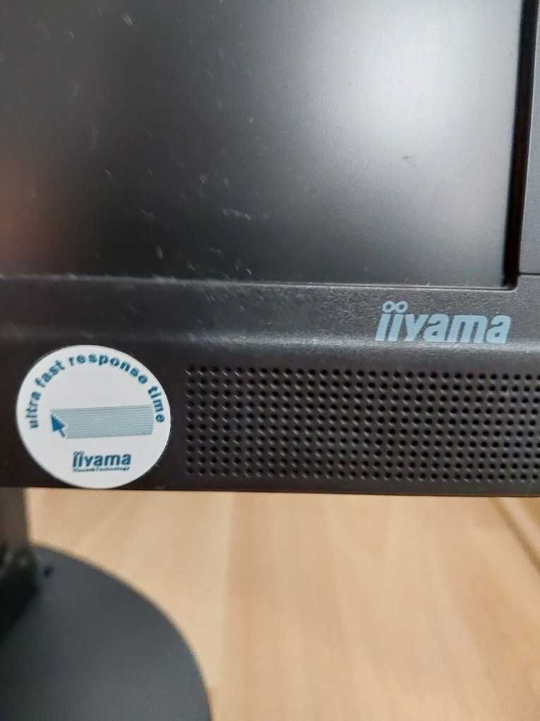 Sprzedam monitor + stacja dysków