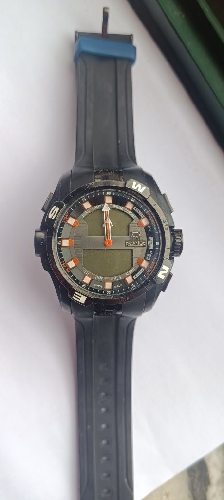 Relogio Roamer Trekk Master  mod770990N