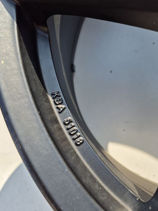 Felgi 5x112 r18 8j et48 KBA51018 MERCEDES