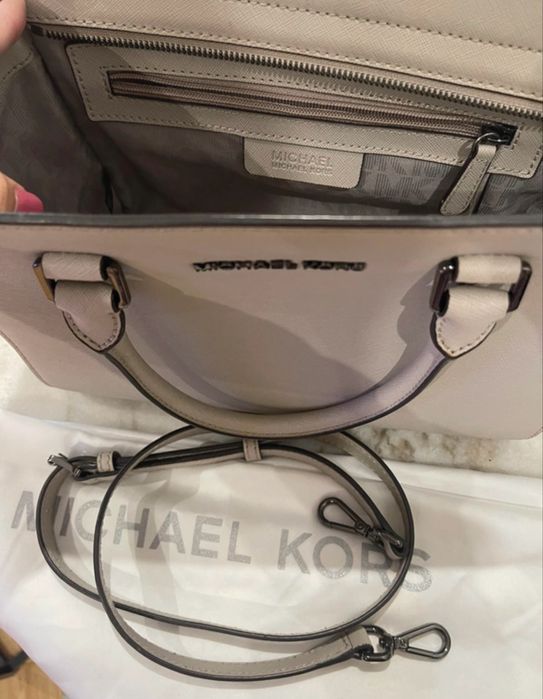 Mala Michael Kors