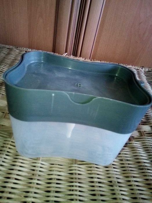 Dozownik na płyn do naczyń