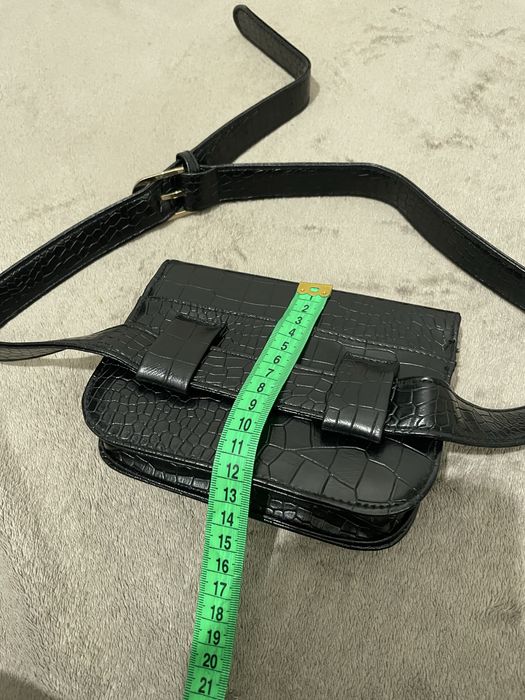 сумка клатч на пояс, закривається на магніт