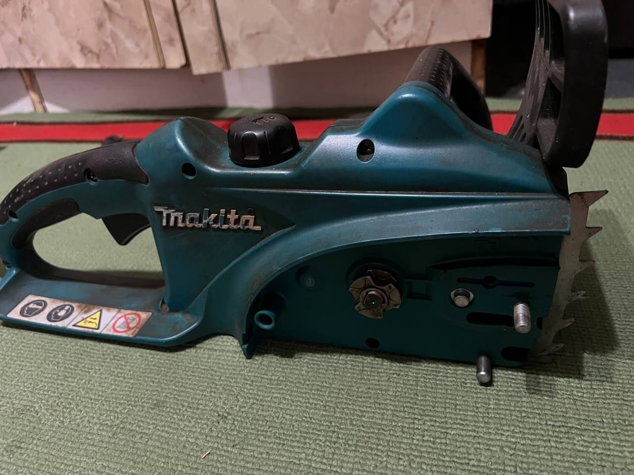 Пила Makita UC3541A