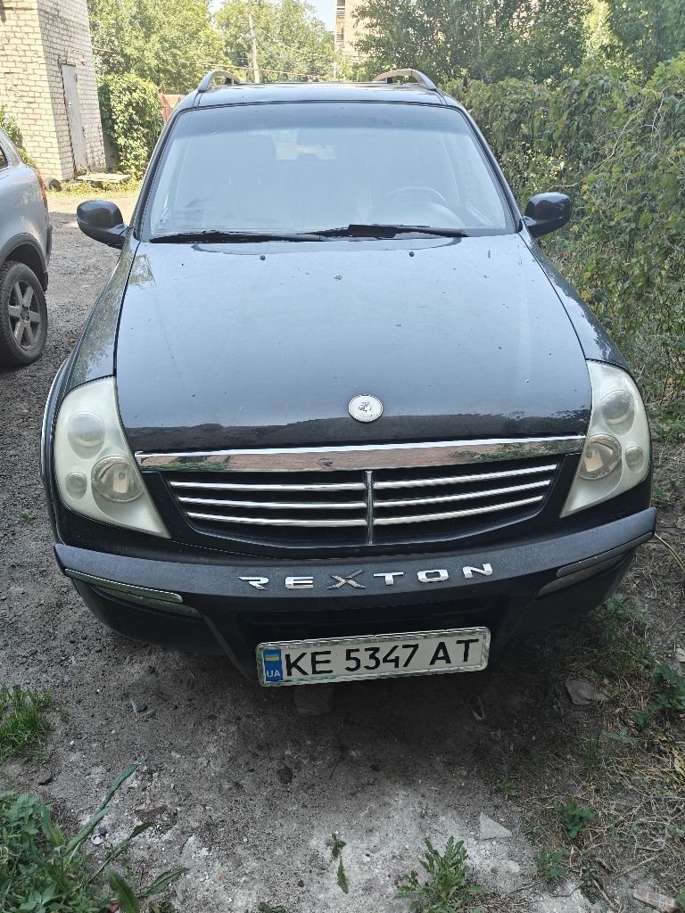 Санг йонг рекстон1