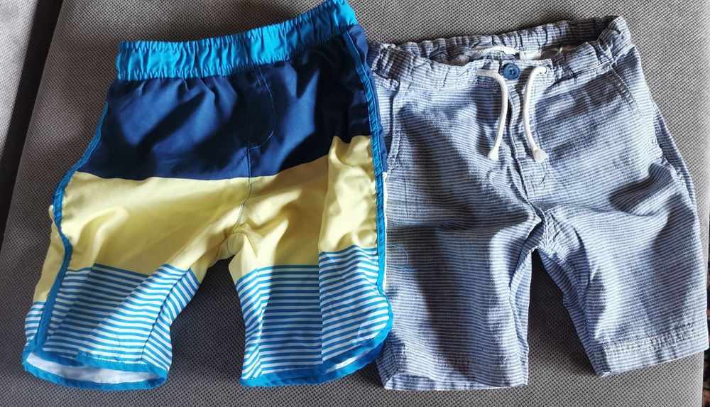 Spodenki chłopięce dwie pary rozm. 128 i 134