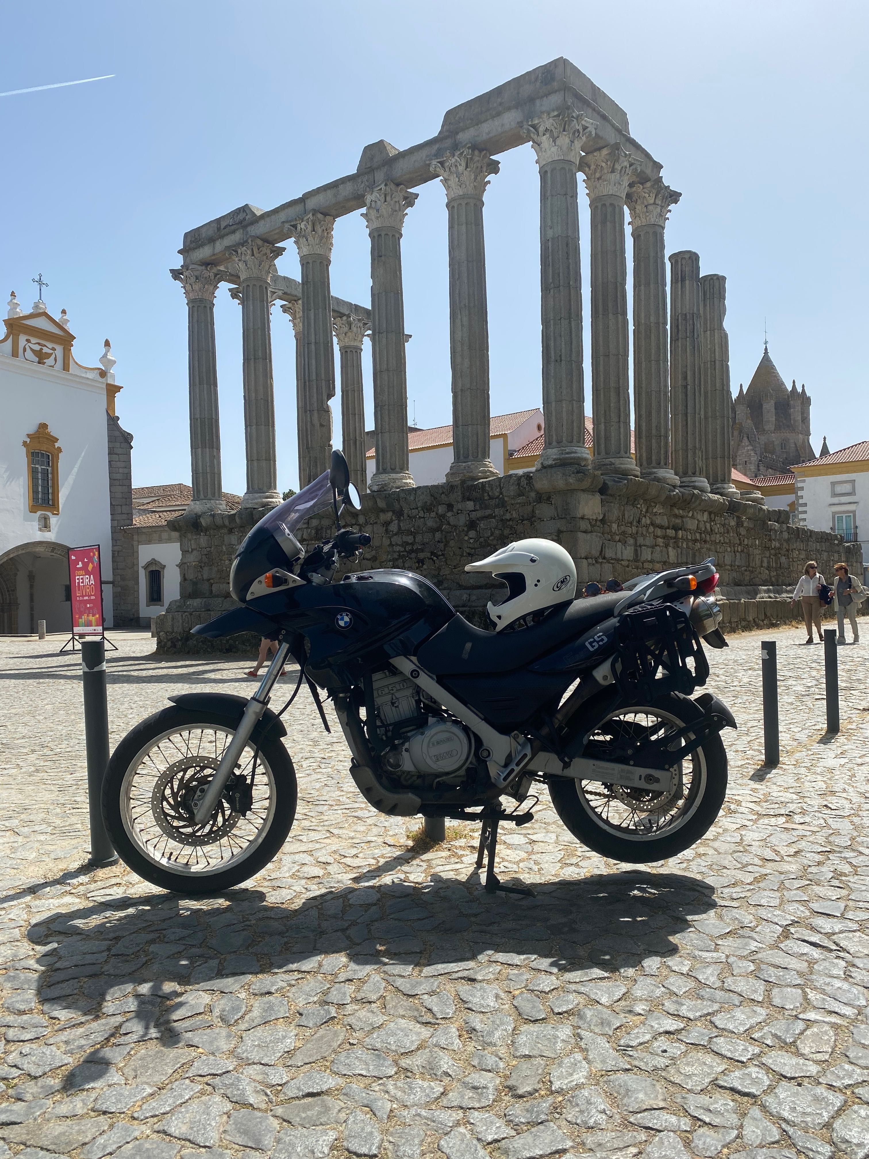 Mota BMW GS 650 f preta 2005
