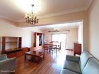 Apartamento T2 mobilado em Santa Joana
