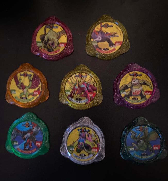 Vendo coleção de tazos invizimals