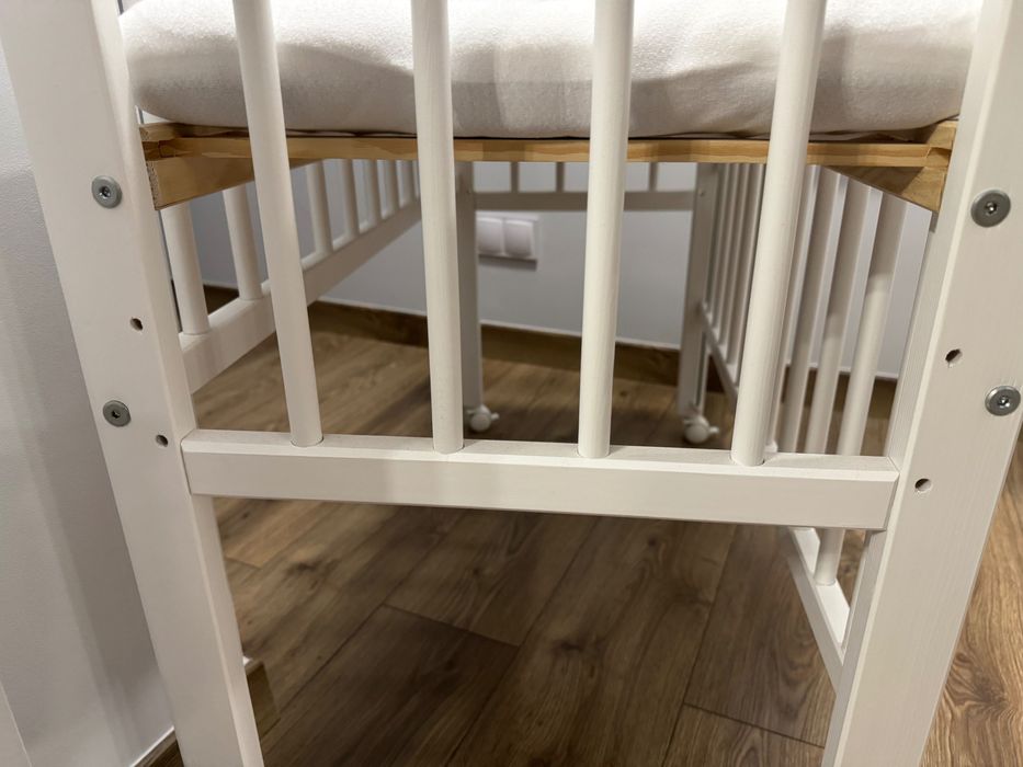 Łóżeczko na kółkach | Dostawka 40 x 90 cm | KOŁA MATERAC | 90x40 Białe