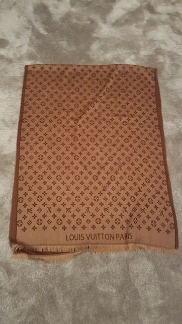 Louis Vuitton szal