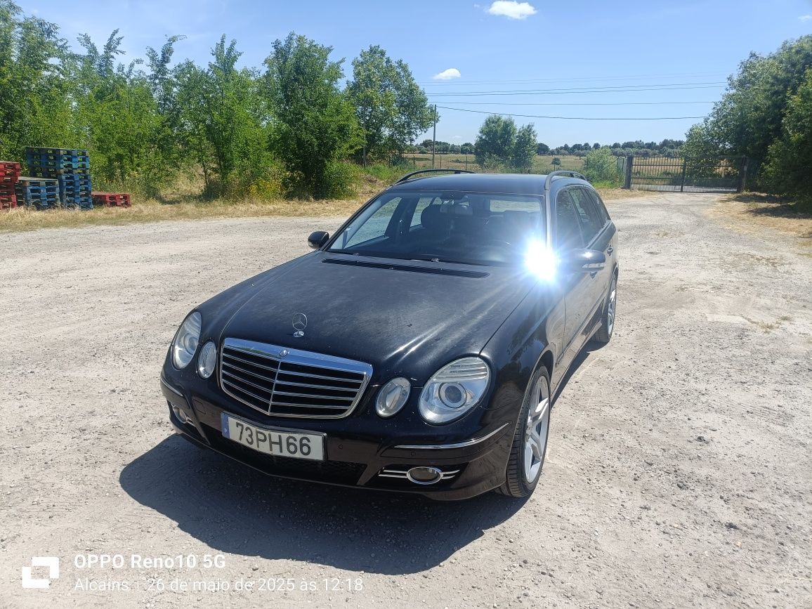 Mercedes E 220 em excelente estado