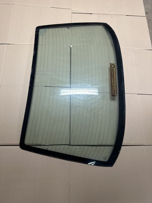 Szyba Tył Bmw E34 numer 43R-001193 Tylna