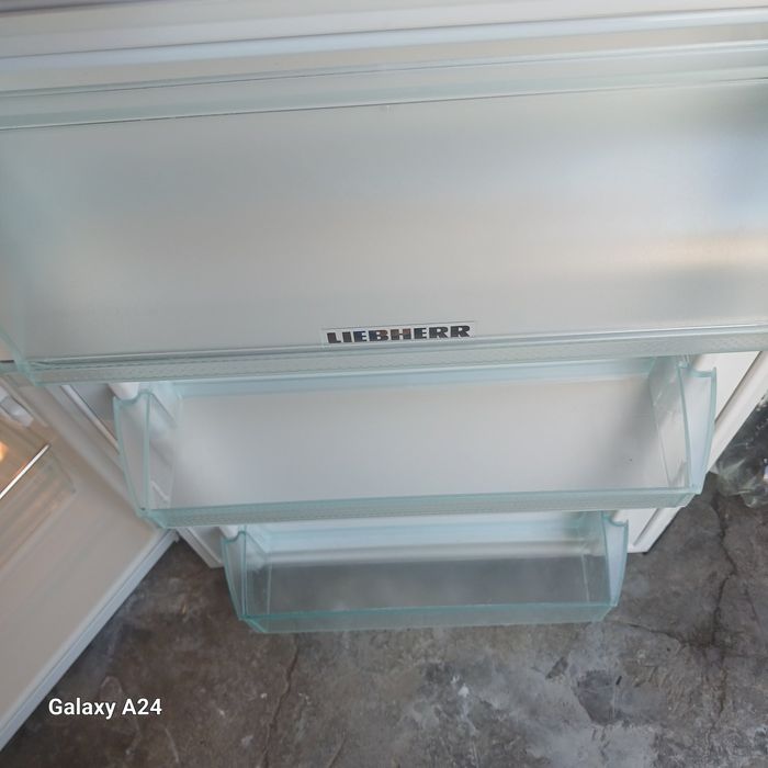 Холодильник Liebherr KTP 14  .85 см. Б/у Німеччини.