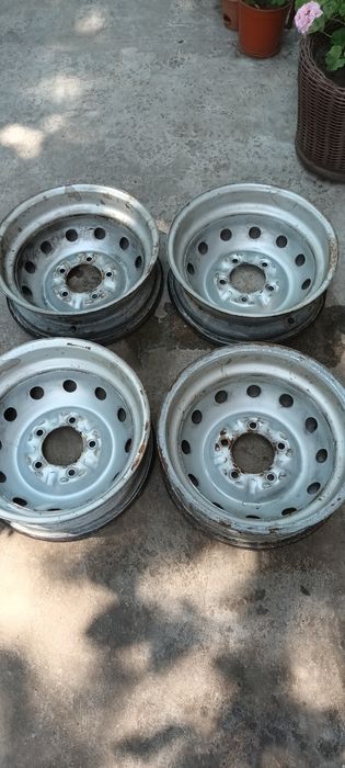 Диски. На ниву. На 16.