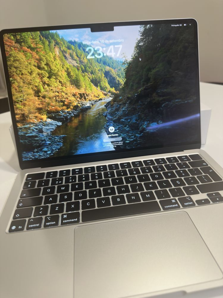MacBook Air M4 2025 – 13,6” – 16GB RAM – 256GB SSD – Excelente Estado