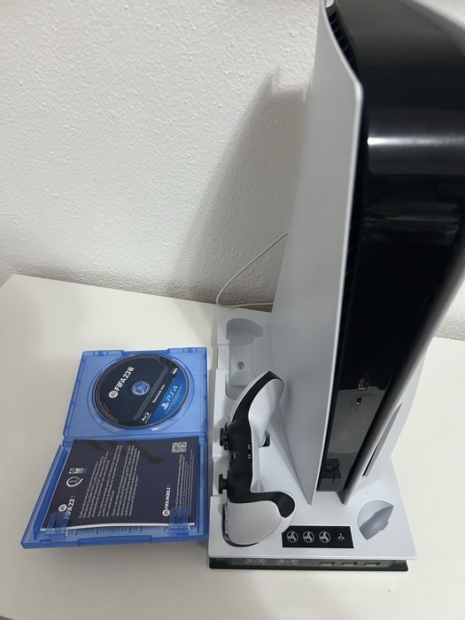 PS5 Standard Edition + 1 Comando + Base Carregamento
