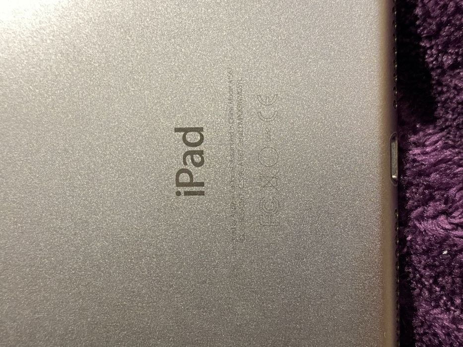 Ipad Air 2 (A5167) на запчастини, корпус, деталі