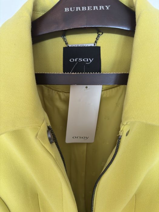 Nowy limonkowy plaszczyk wiosenno-jesienny marki Orsay rozm 42/44