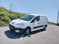 Peugeot partner de 2012 com 138 mil km reais ...revisão e distribuição