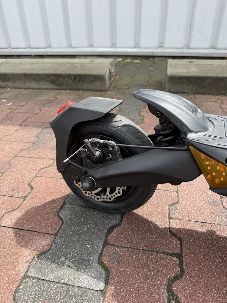 Outlet | Hulajnoga Elektryczna Ruptor R3 V3 1000W 20Ah 48V 50km/h