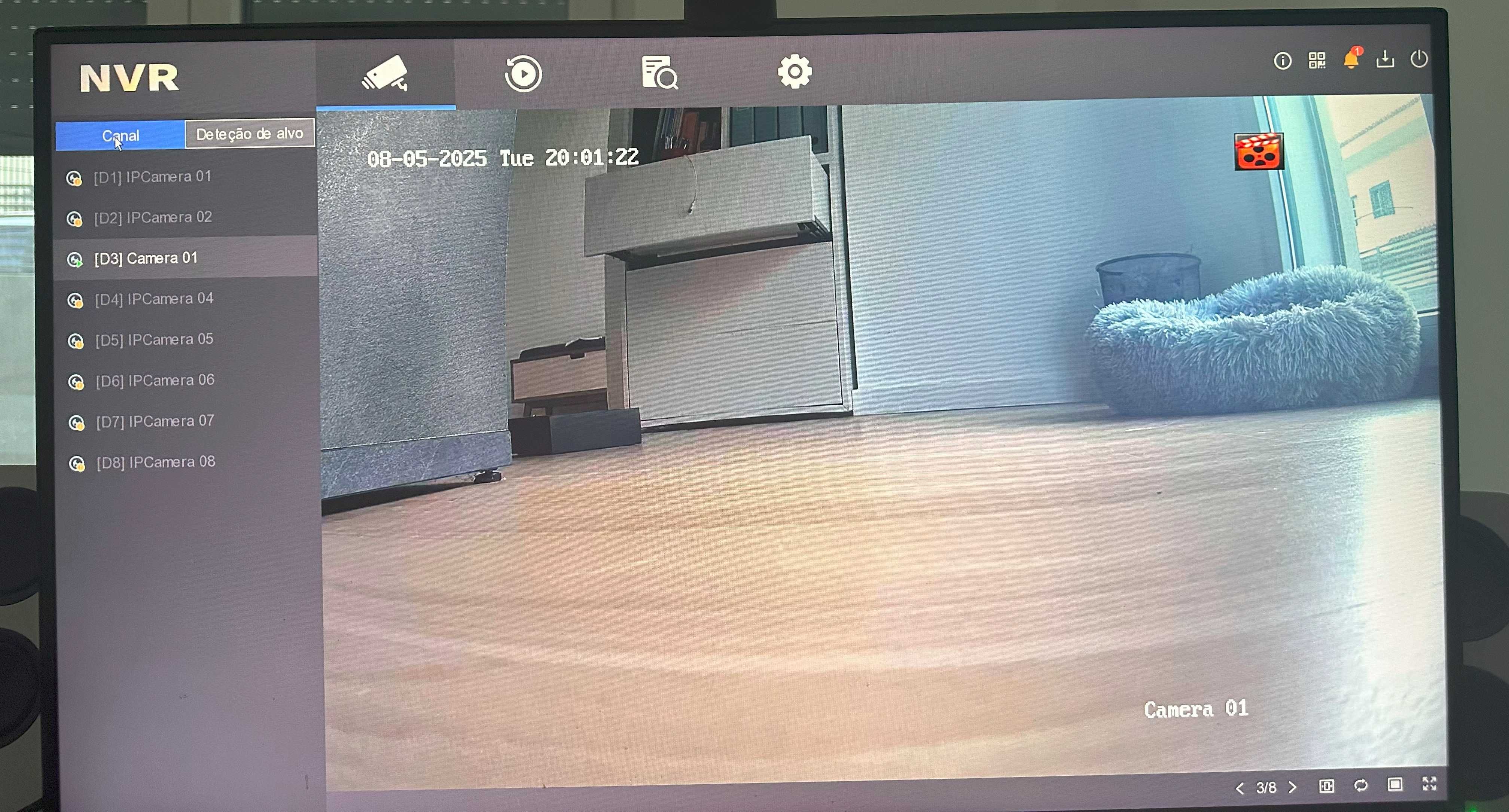 Kit Hikvision NVR DS-7608NI-K2/8P + Câmara DS-2CD2T63G0-I5 (PoE)