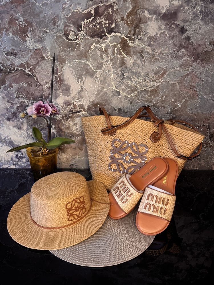 Шльопанці Miu miu
