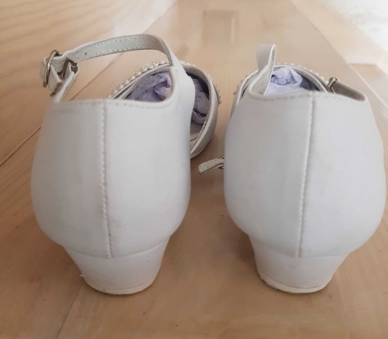 Buty/pantofle komunijne 36 American Club