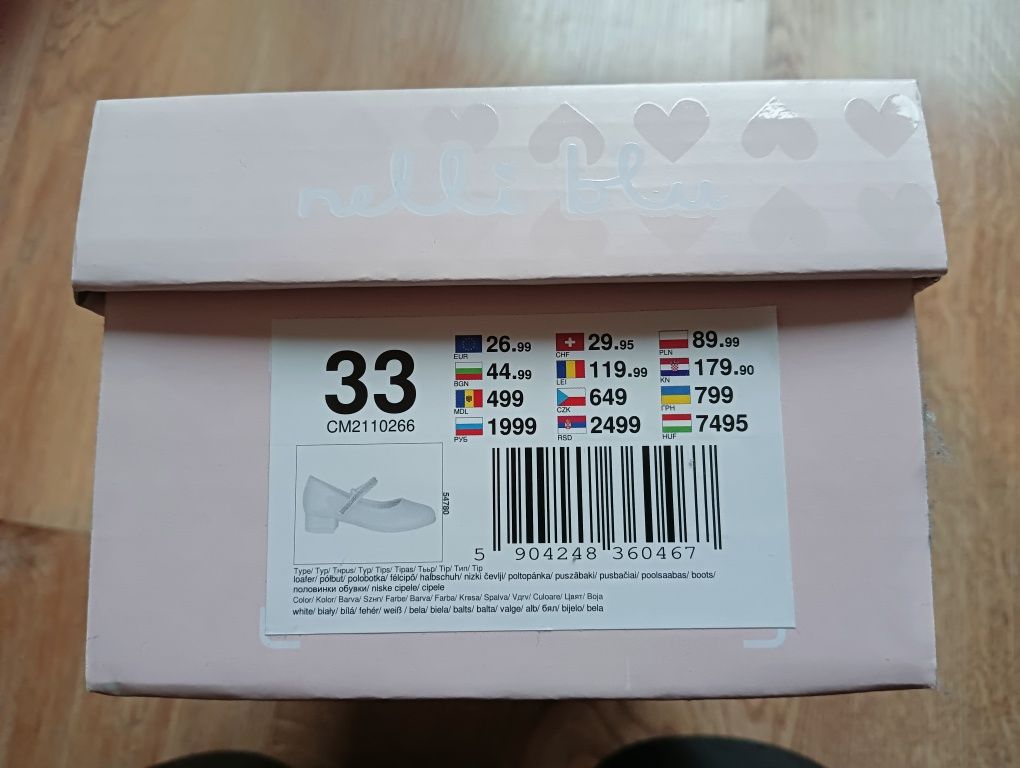 Buty pantofelki dla dziewczynki białe na komunię rozm 33 Nelli Blu