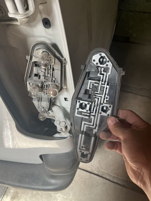 Плата заднего фонаря citroen berlingo peugeot partner вантажівок