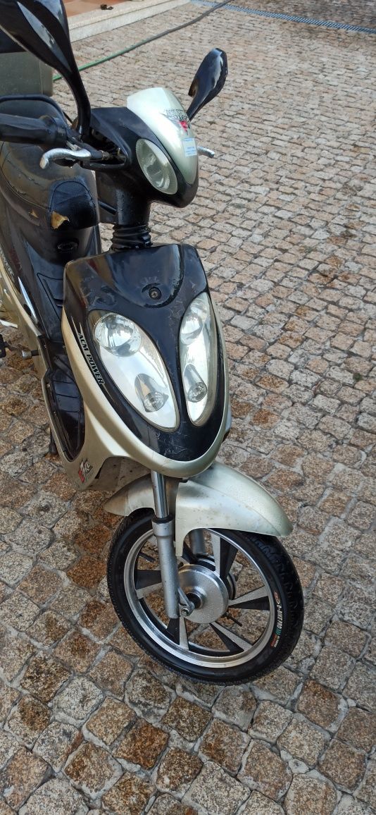 Moto eléctrica para venda