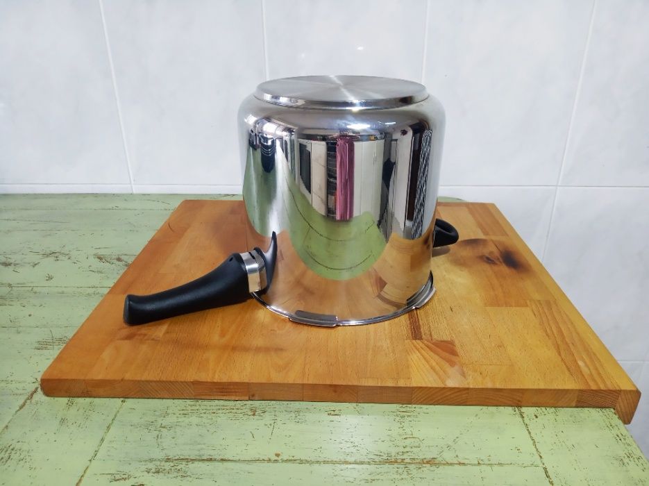 Panela Pressão 8 Lts Artame NOVA