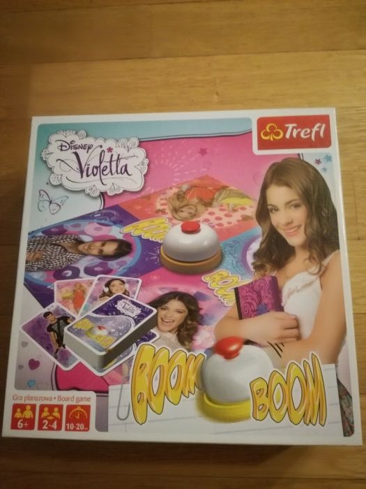 Zestaw Violetta gra i puzzle.film z ksiazka gratis.