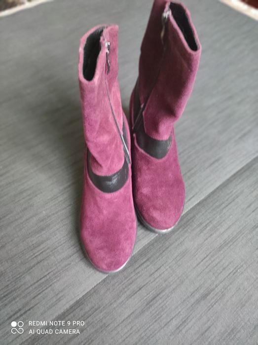 Жіночі напівчоботи A&B