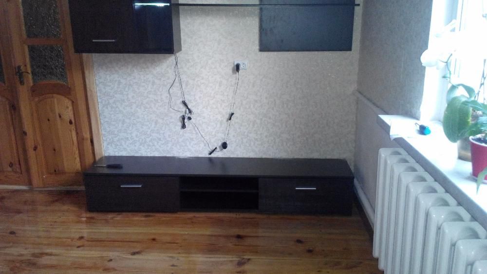 Збирання меблів та монтаж торгового обладнання