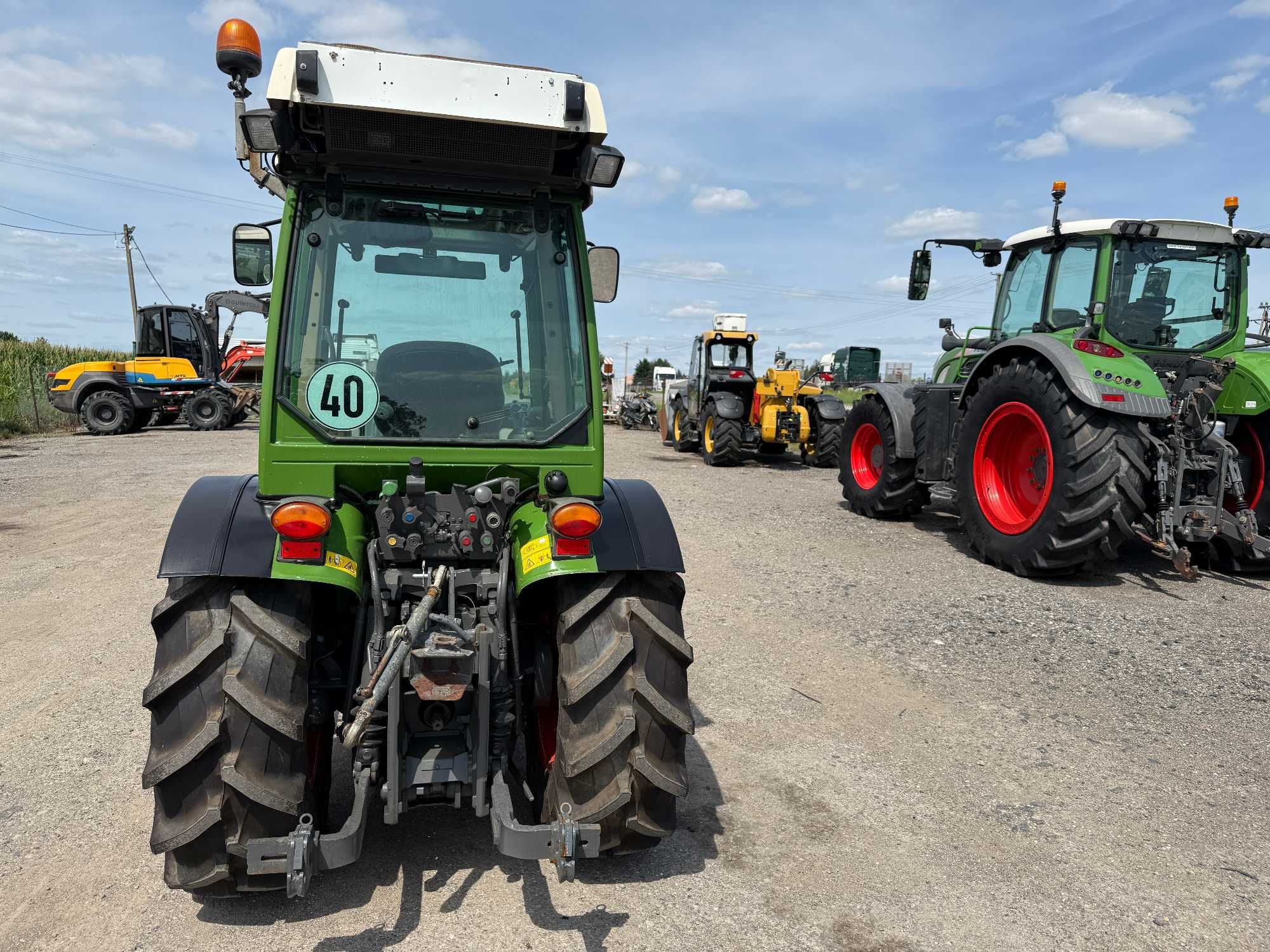 Fendt 209F-Profi-TMS sadownik,amortyzacja-2016 rok