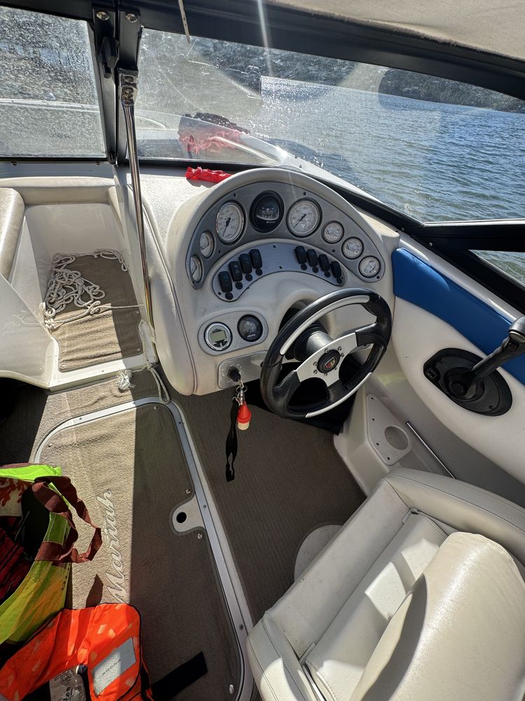 Barco Mariah sx19