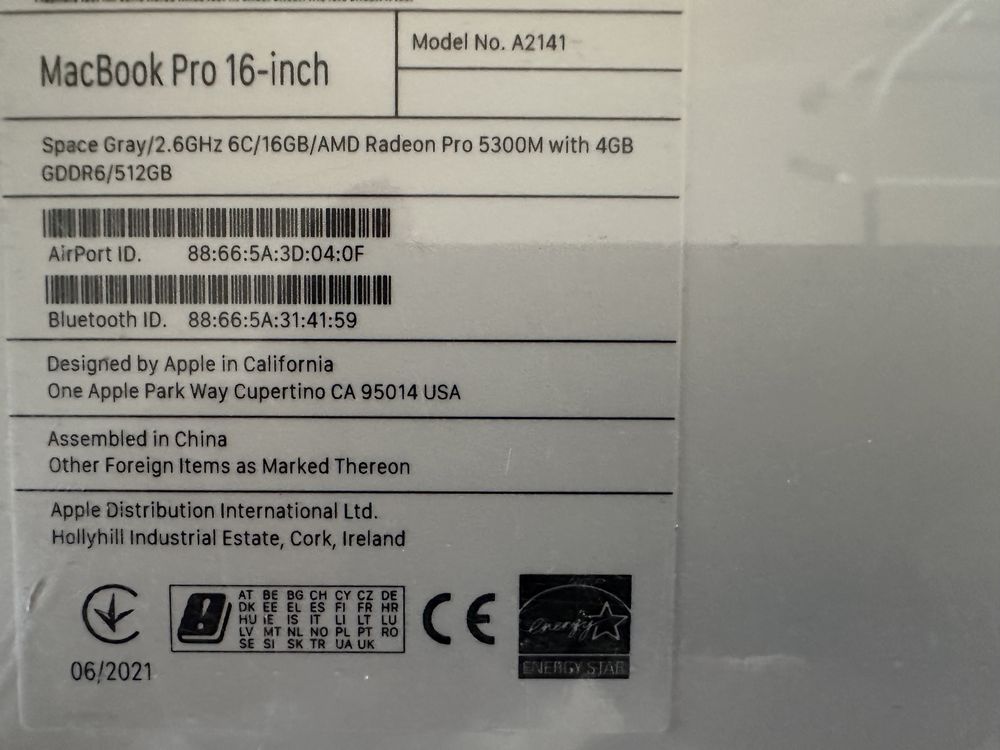 Новий MacBook Pro 16" (MVVJ2RU/A)