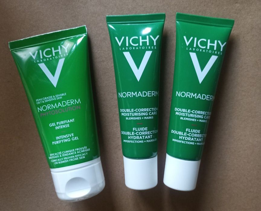 Подарунковий набір Vichy Normaderm гель очищуючий флюїд жирна шкіра ак