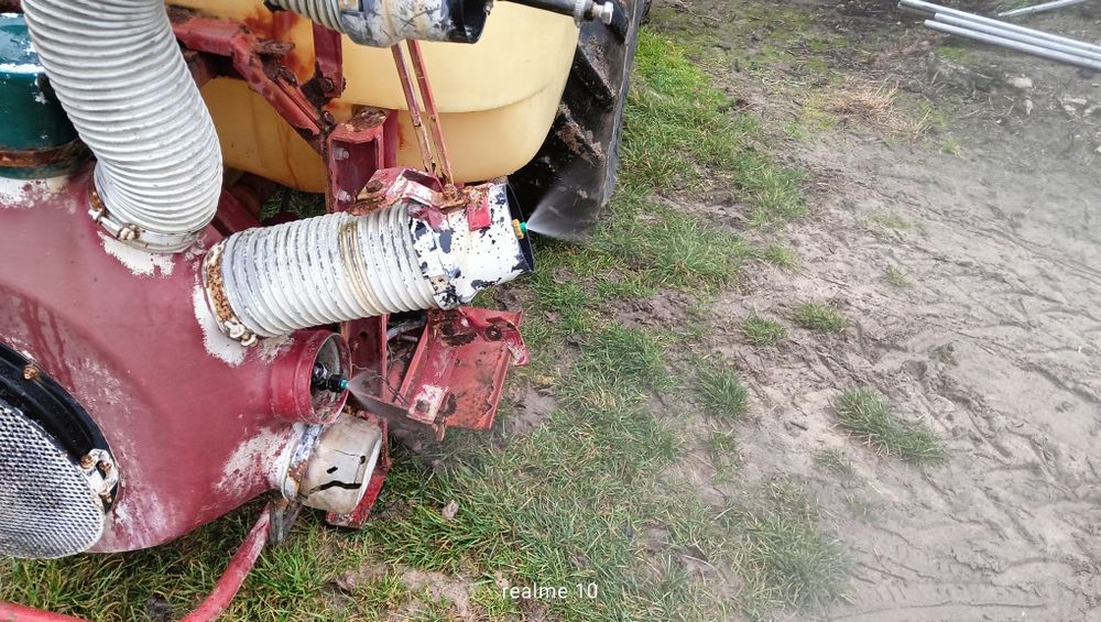 Opryskiwacz hardi turbinowy truskawek malin