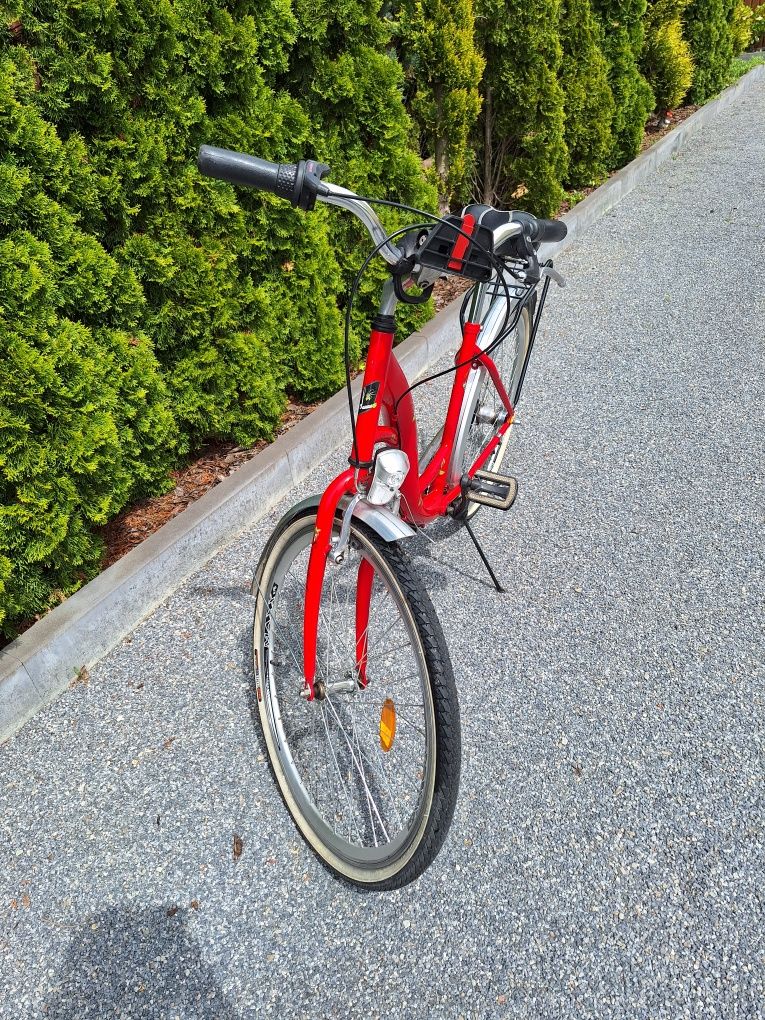 Rower Laguna w kolorze malinowo czerwonym