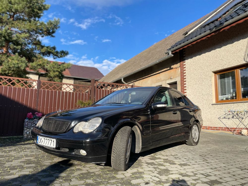 Sprzedam Mercedes c200