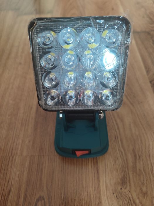 Lampa LED Makita 18v 2porty USB