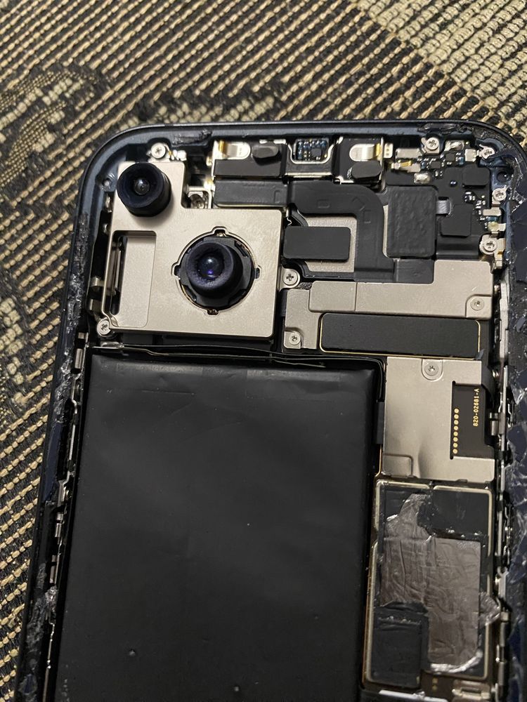 Iphone 14 uszkodzony