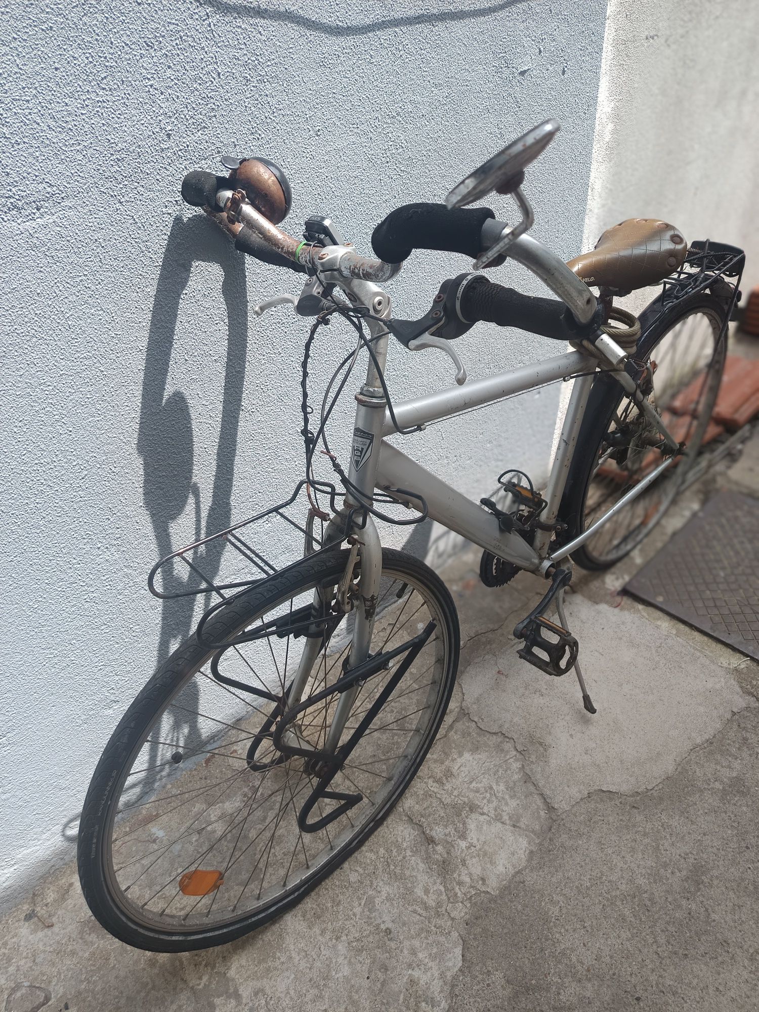 Vendo Bicicleta antiga