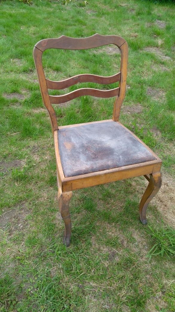 Krzesła stylowe w cenie 220 zł szt