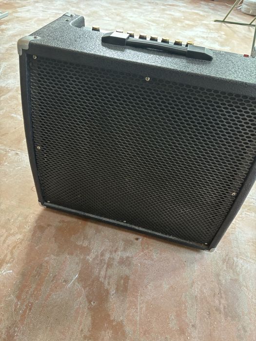 Комбопідсилювач