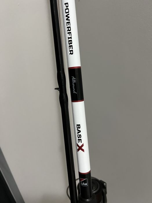 Wędka z kołowrotkiem DAM