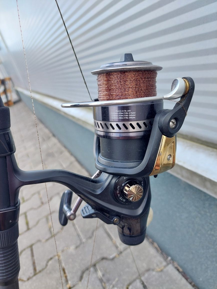 Kołowrotek Daiwa Emcast BR 5000A.