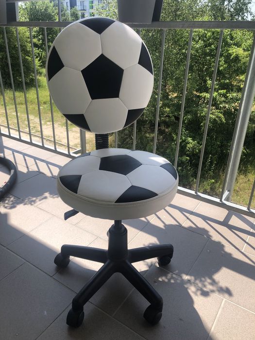 Krzesło biurkowe piłka nożna