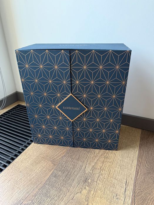 Pudełko po kalendarzu adwentowy lookfantastic